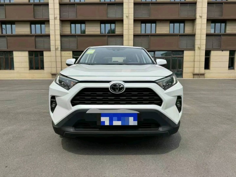 保定24年丰田RAV4荣放1
