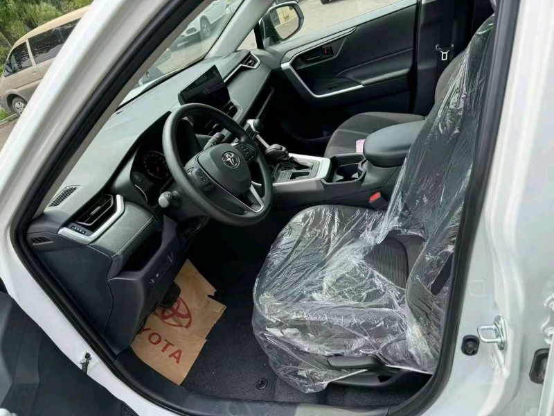 保定24年丰田RAV4荣放4