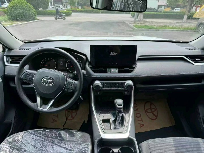 保定24年丰田RAV4荣放6