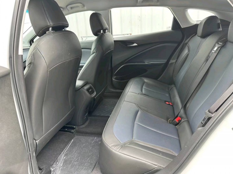 汕头23年别克微蓝6