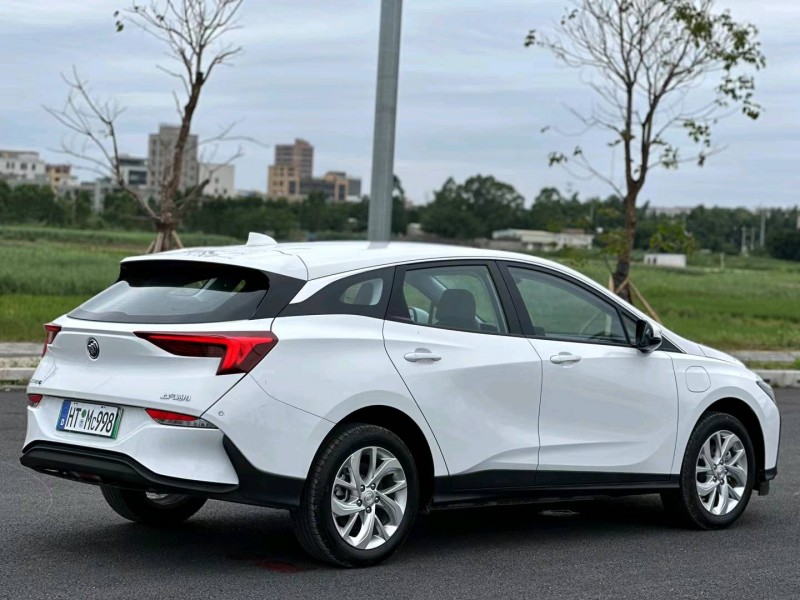 汕头23年别克微蓝8