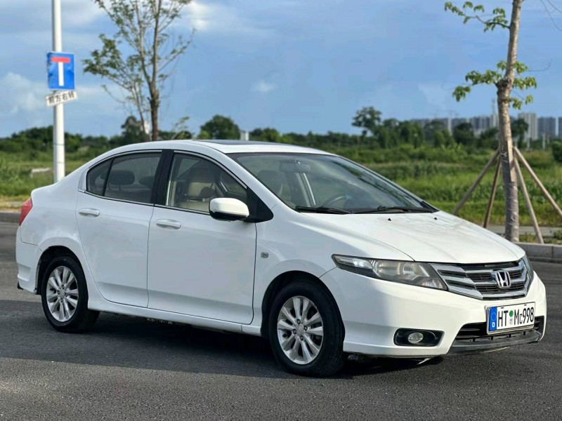 汕头14年本田锋范2