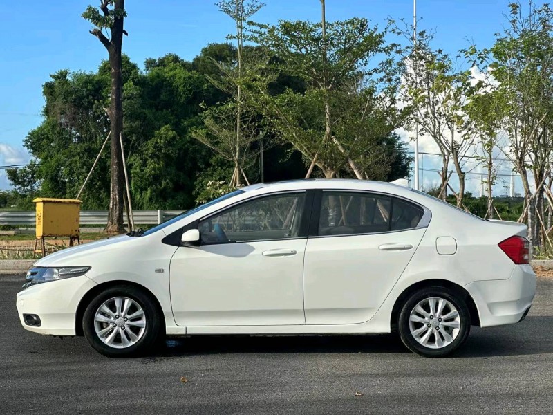 汕头14年本田锋范3