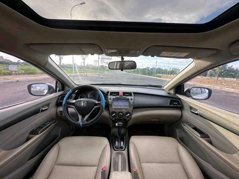 汕头14年本田锋范5