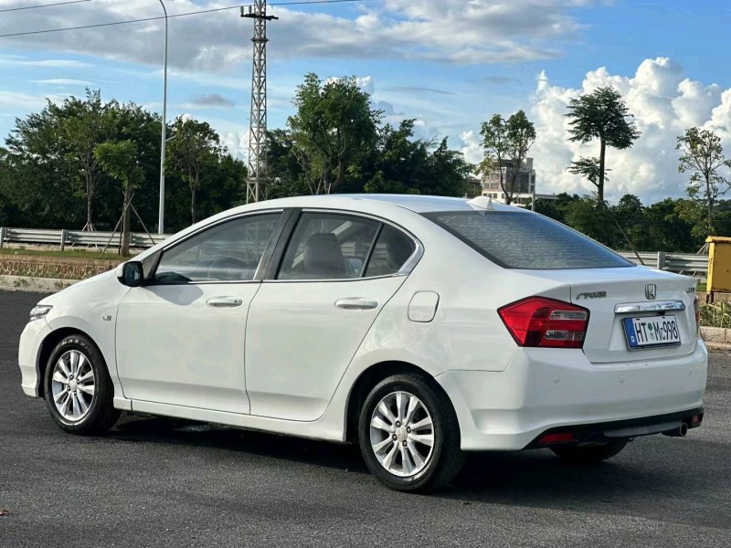 汕头14年本田锋范7