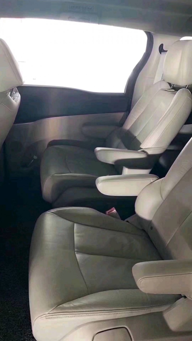 青岛18年别克GL86