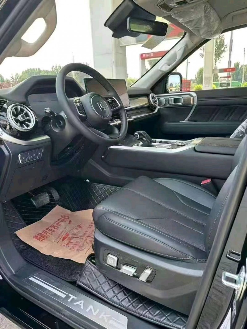 保定24年长城汽车坦克4005