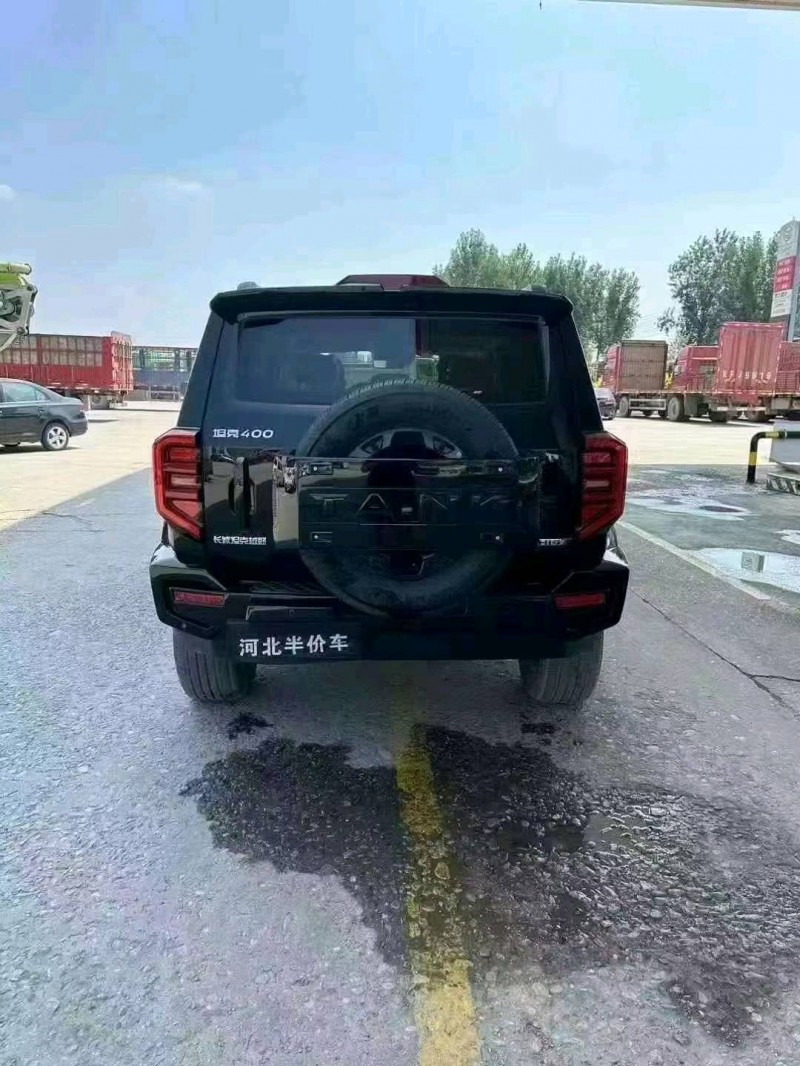 保定24年长城汽车坦克4008