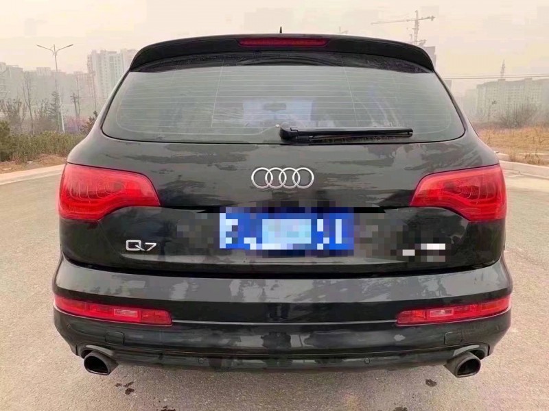 青岛13年奥迪Q79
