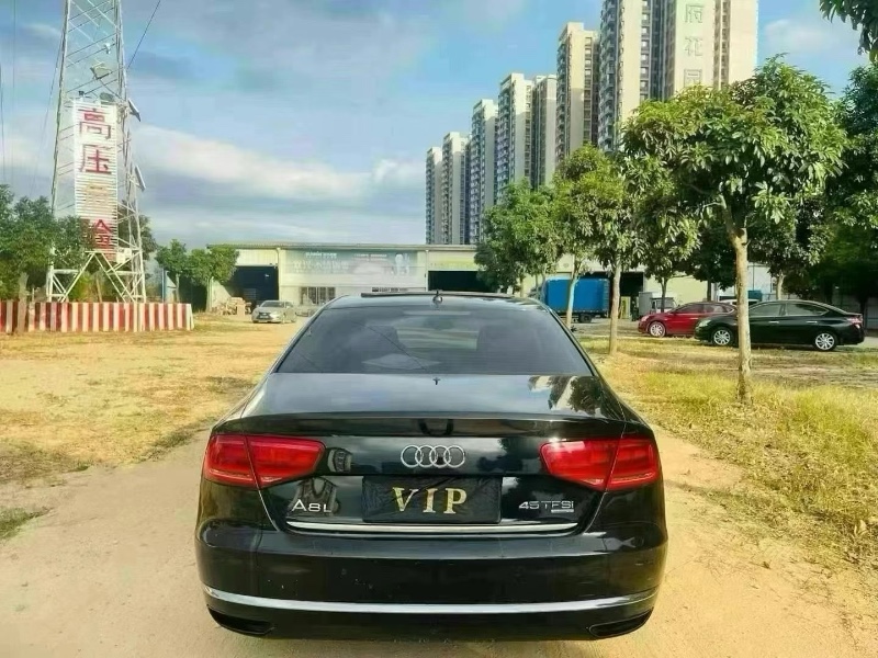 广州15年奥迪A8L7