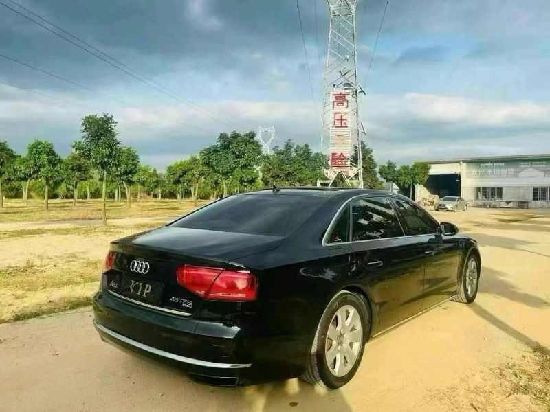 广州15年奥迪A8L8