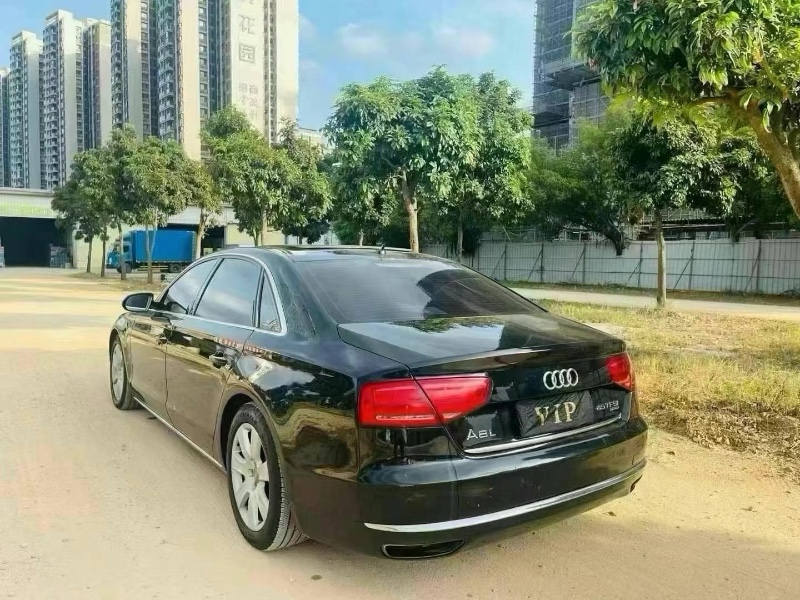 广州15年奥迪A8L9