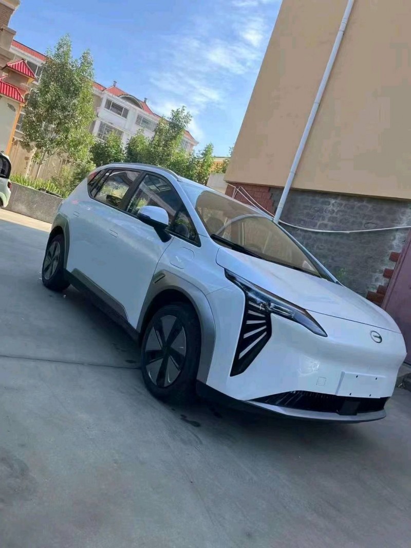 保定24年传祺埃安Y3