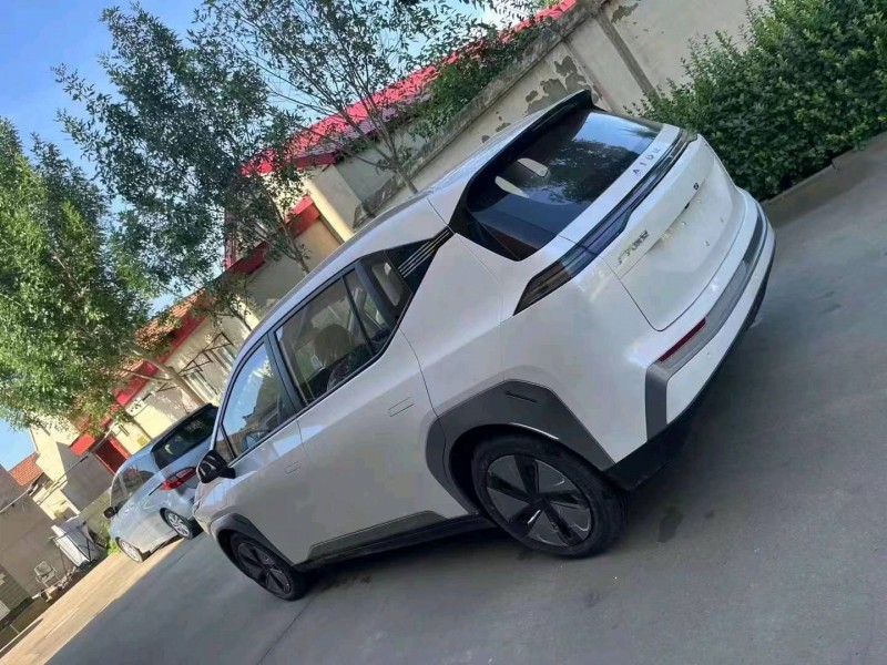 保定24年传祺埃安Y8