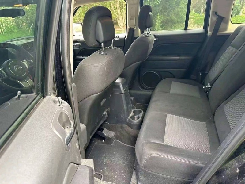 济南15年Jeep自由客4