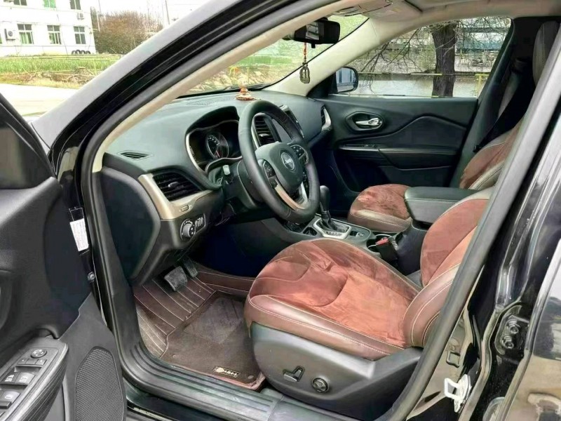 徐州18年Jeep自由光7