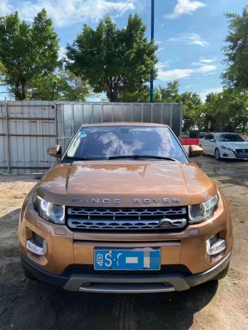 淄博14年路虎极光1