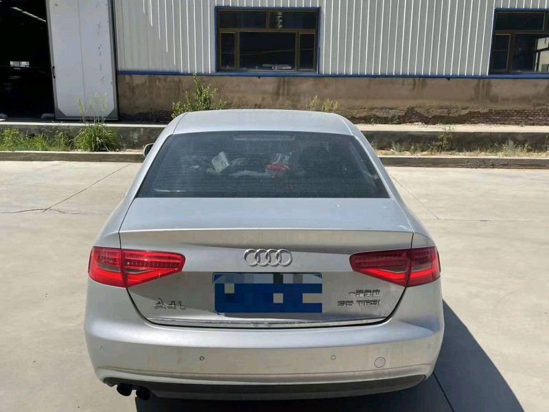 济南13年奥迪A4L9