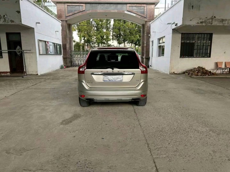 徐州16年沃尔沃XC609