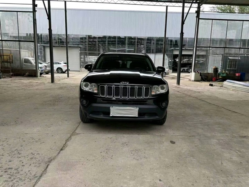 徐州12年Jeep指南者1