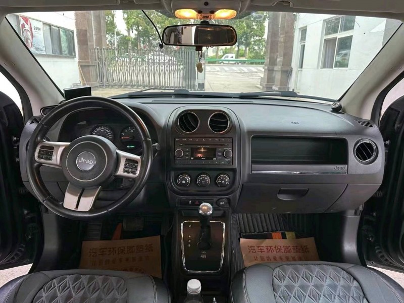 徐州12年Jeep指南者5