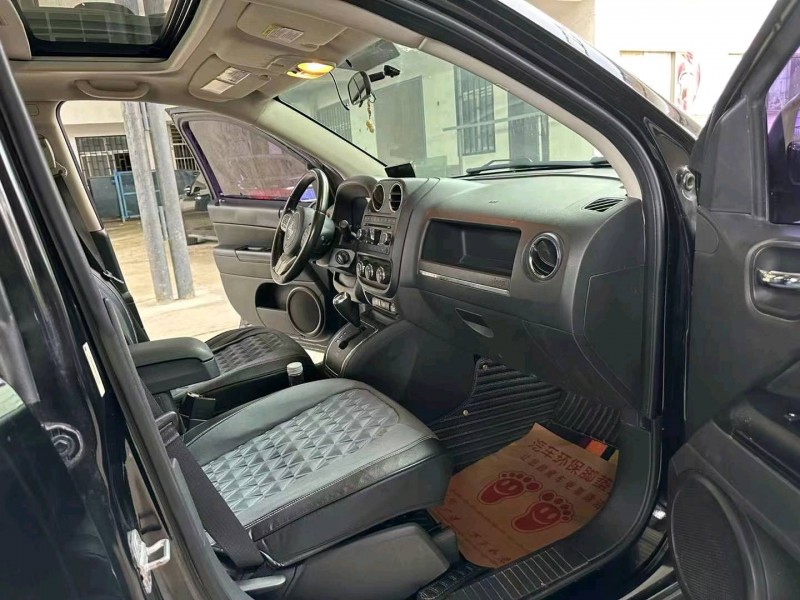 徐州12年Jeep指南者6