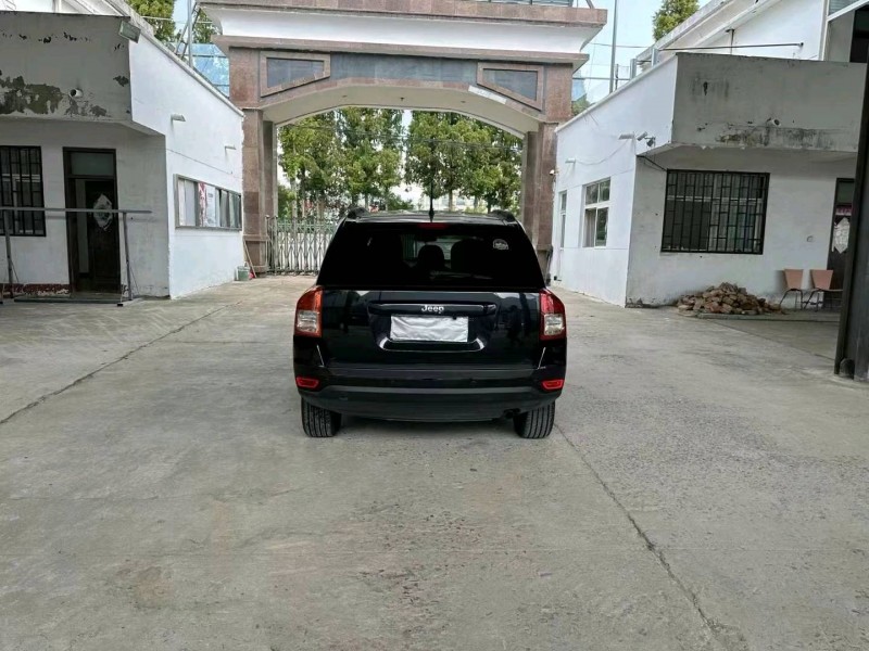 徐州12年Jeep指南者9