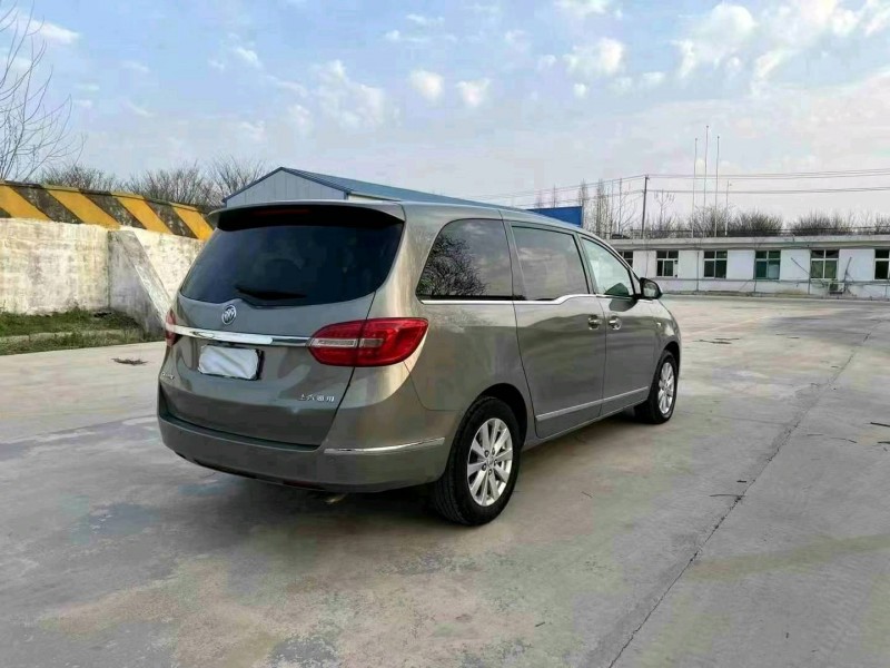 徐州19年别克GL84