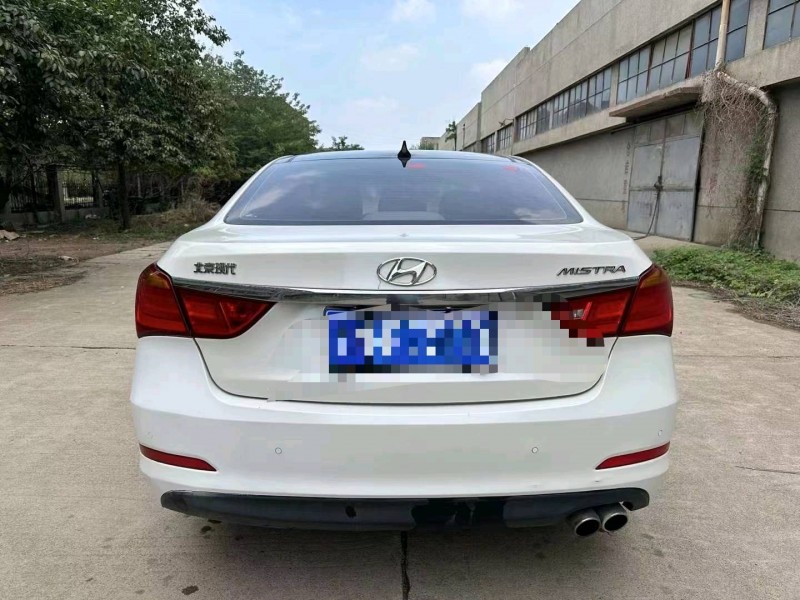 济南16年现代名图9