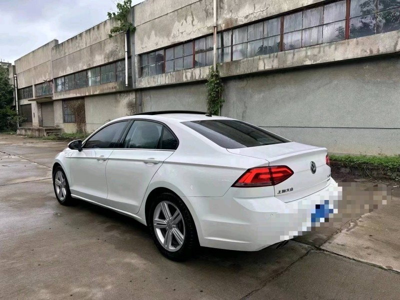 济南15年大众凌渡7