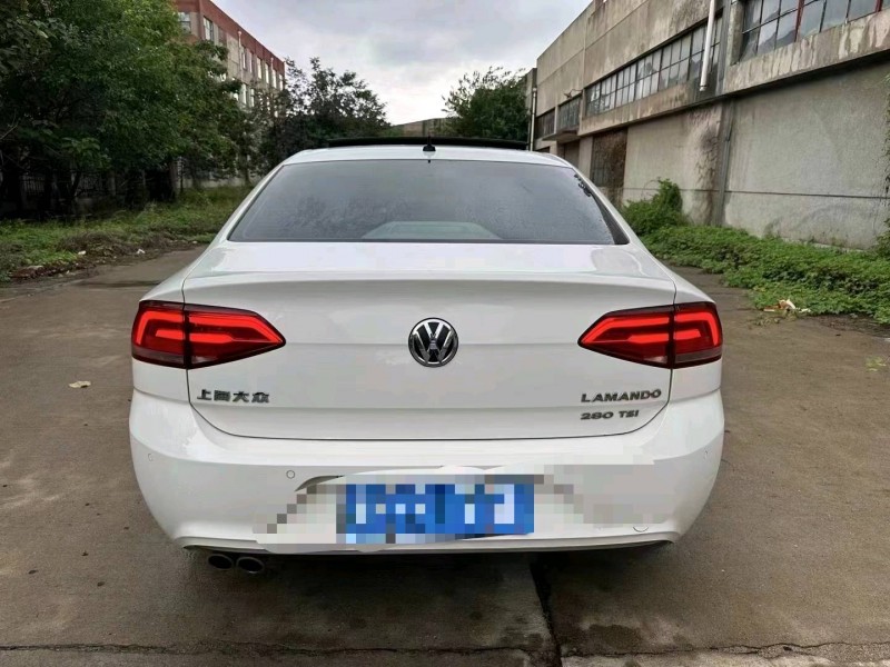 济南15年大众凌渡8