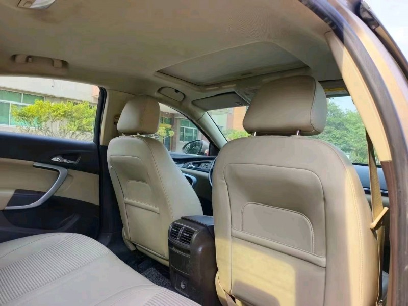 济南15年别克君威6