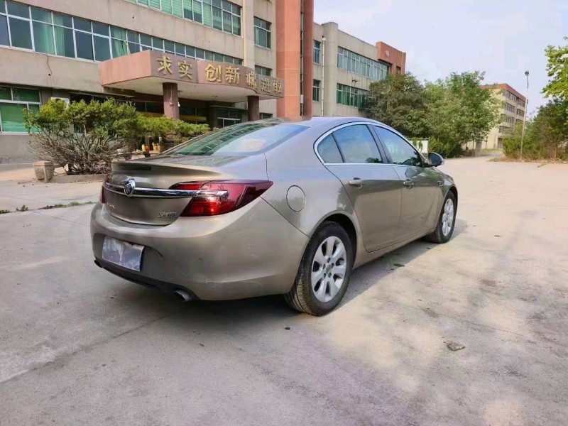 济南15年别克君威8