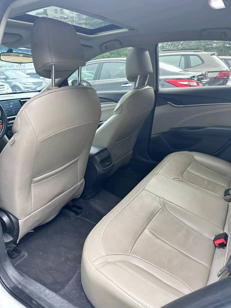 广州18年别克英朗7