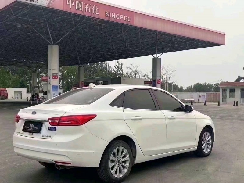 菏泽18年福特福睿斯7