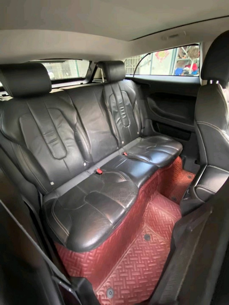 广州12年路虎极光9