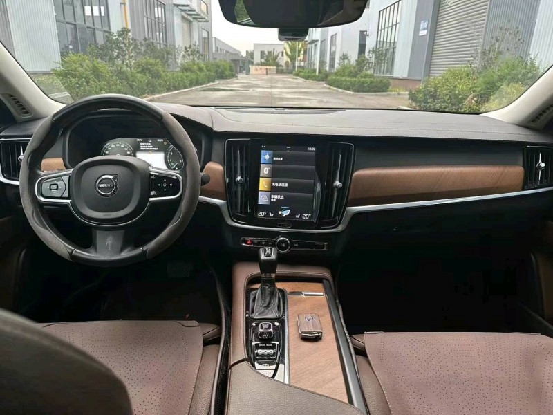 徐州20年沃尔沃S905