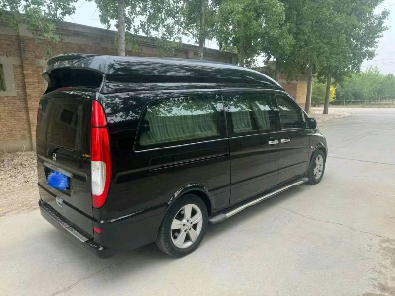 保定14年奔驰威霆5