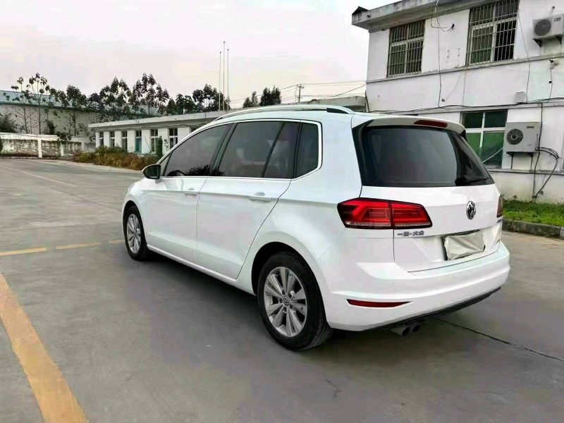 徐州19年大众高尔夫·嘉旅5