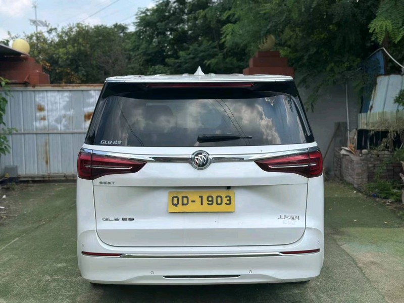 青岛21年别克GL88