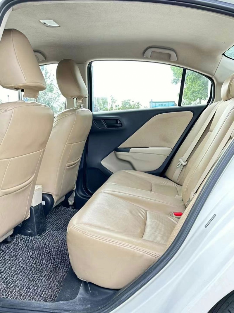 东莞17年本田锋范4