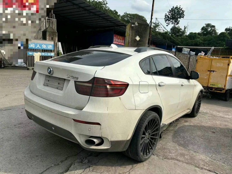 成都17年宝马X66