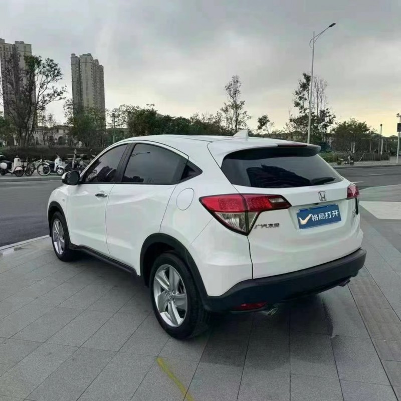 东莞22年本田缤智7