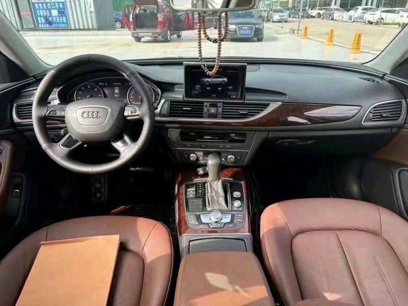 武汉17年奥迪A6L8