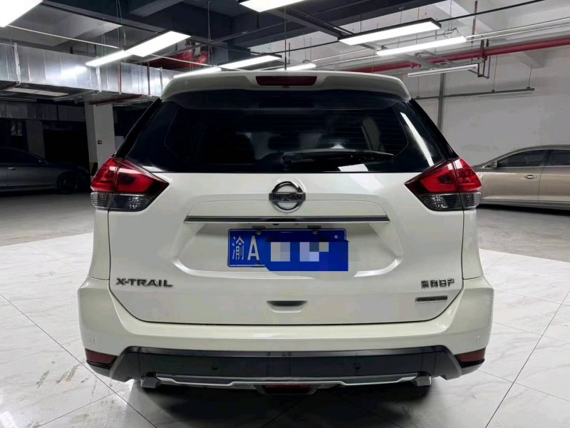 成都20年日产奇骏3