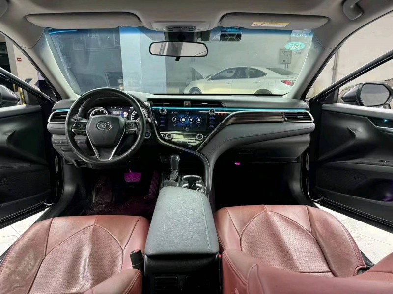 成都20年丰田凯美瑞5