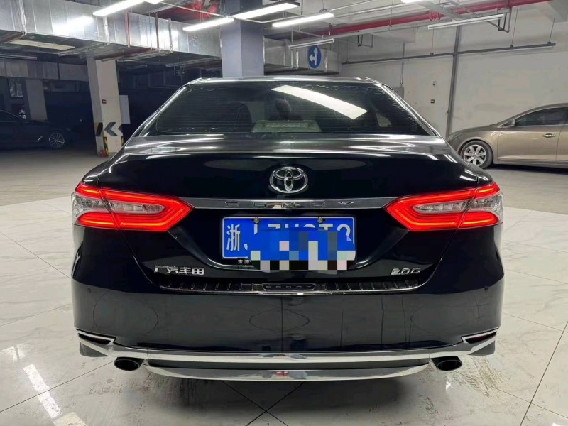 成都20年丰田凯美瑞9