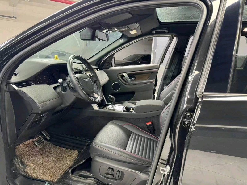 成都20年路虎发现5