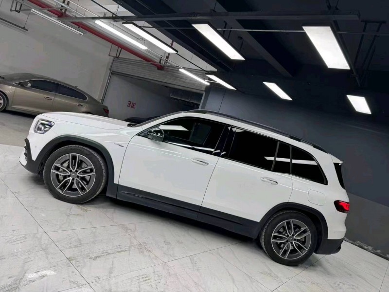 成都21年奔驰GLB2