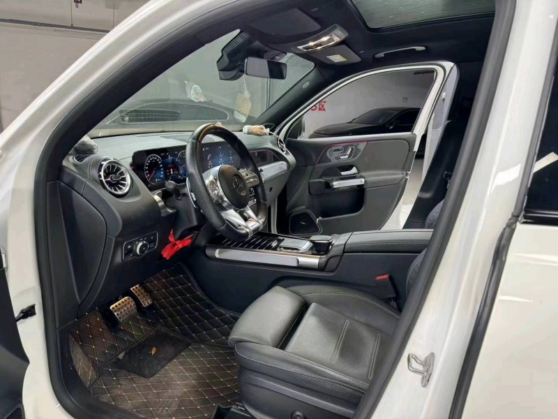 成都21年奔驰GLB5